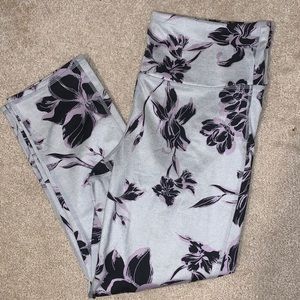 Athleta floral cropped leggings